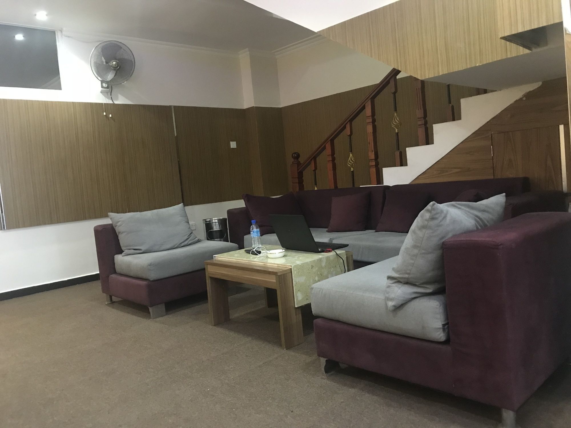 Oyo 112 Al Manaal Residency 호텔 콜롬보 외부 사진
